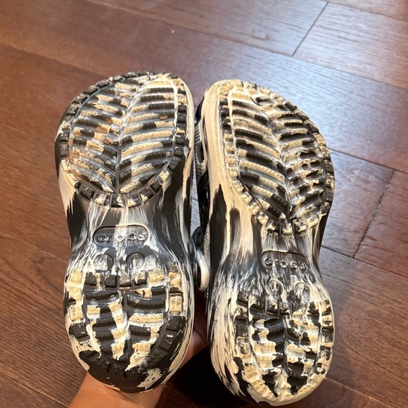 Zebra Print Platform Clogs - Picture 4 of 4